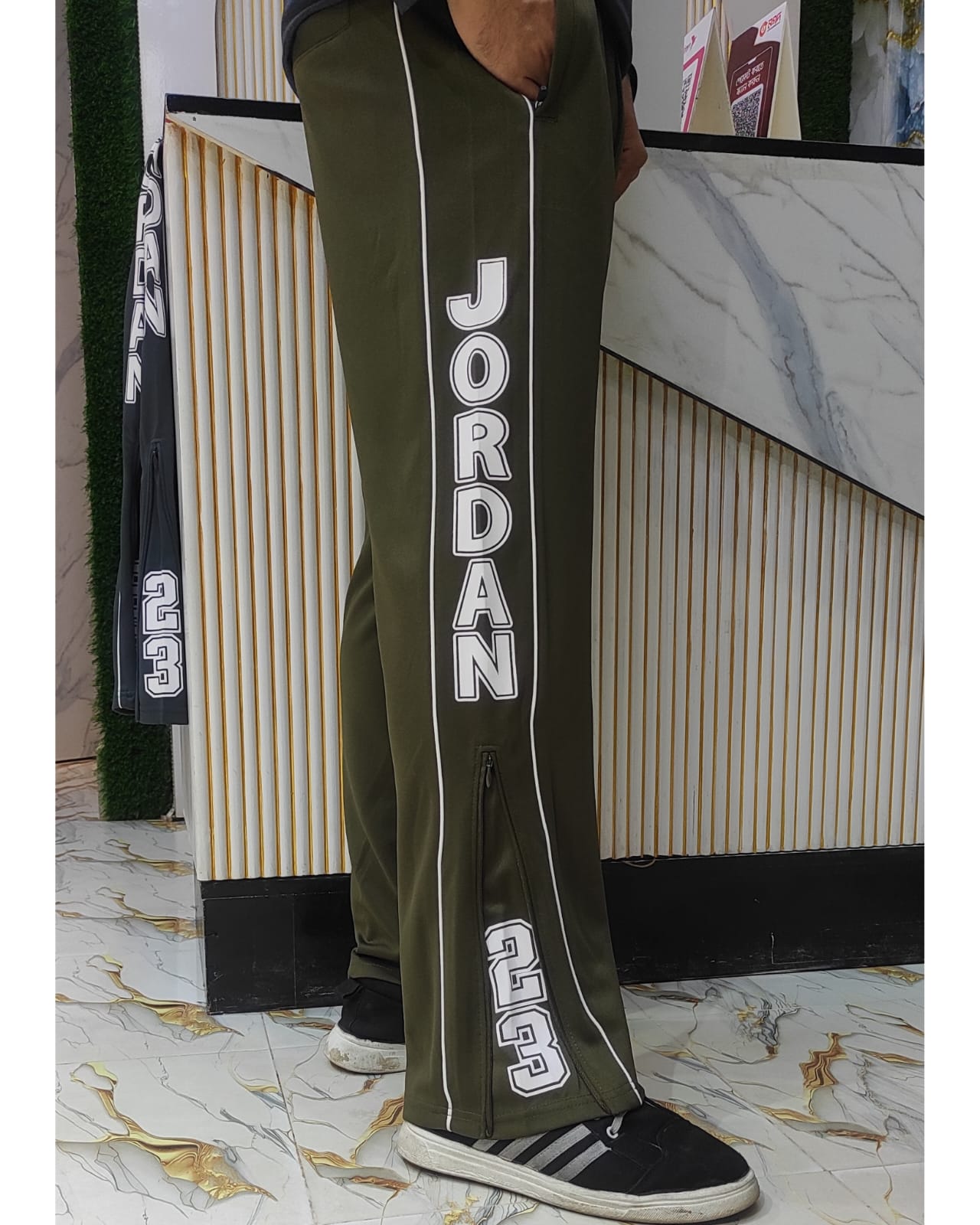 2 pcs Masterpiece Premium Loose-Fit Trouser(Olive,Light brown) - Image 4